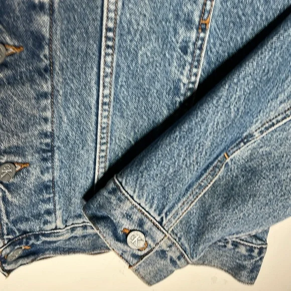 Calvin Klein sz Large Stonewash Denim Jean Jacket